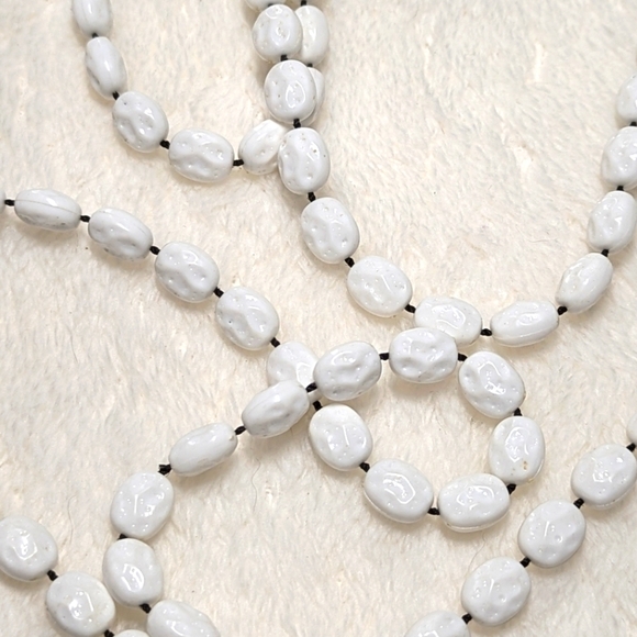 Vintage Sarah Coventry White Acrylic Beaded Necklace on Black Knotted Thread - Picture 5 of 6
